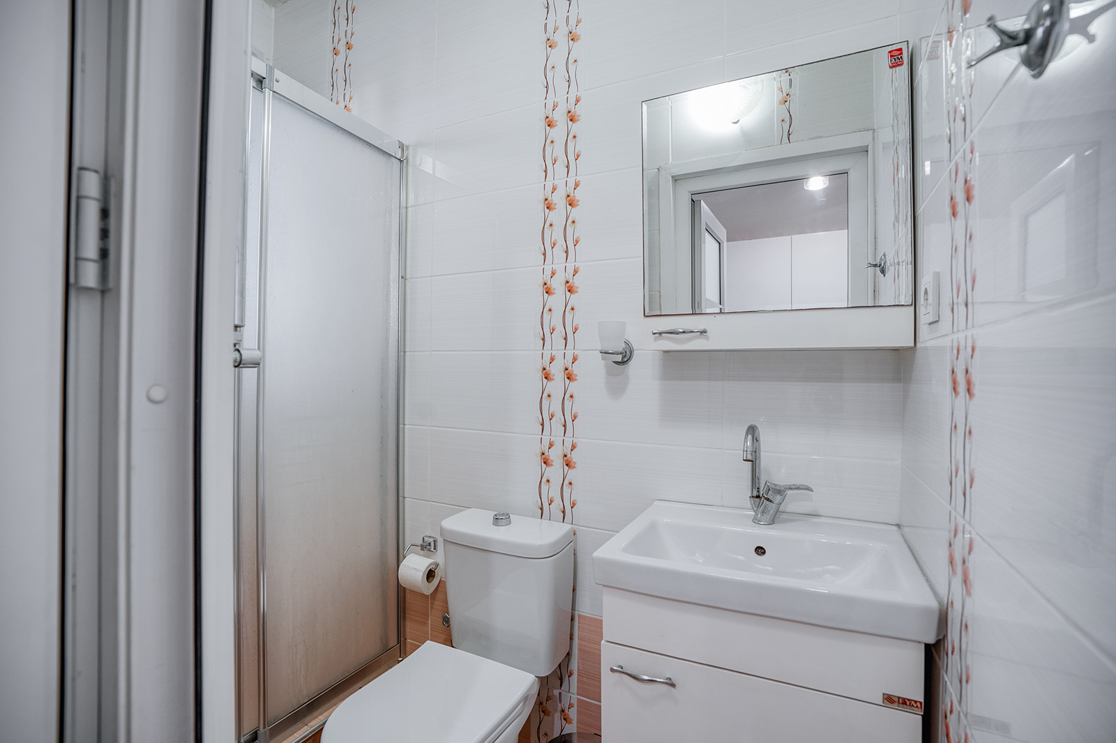 Hanlar Apart Banyo Lavabo