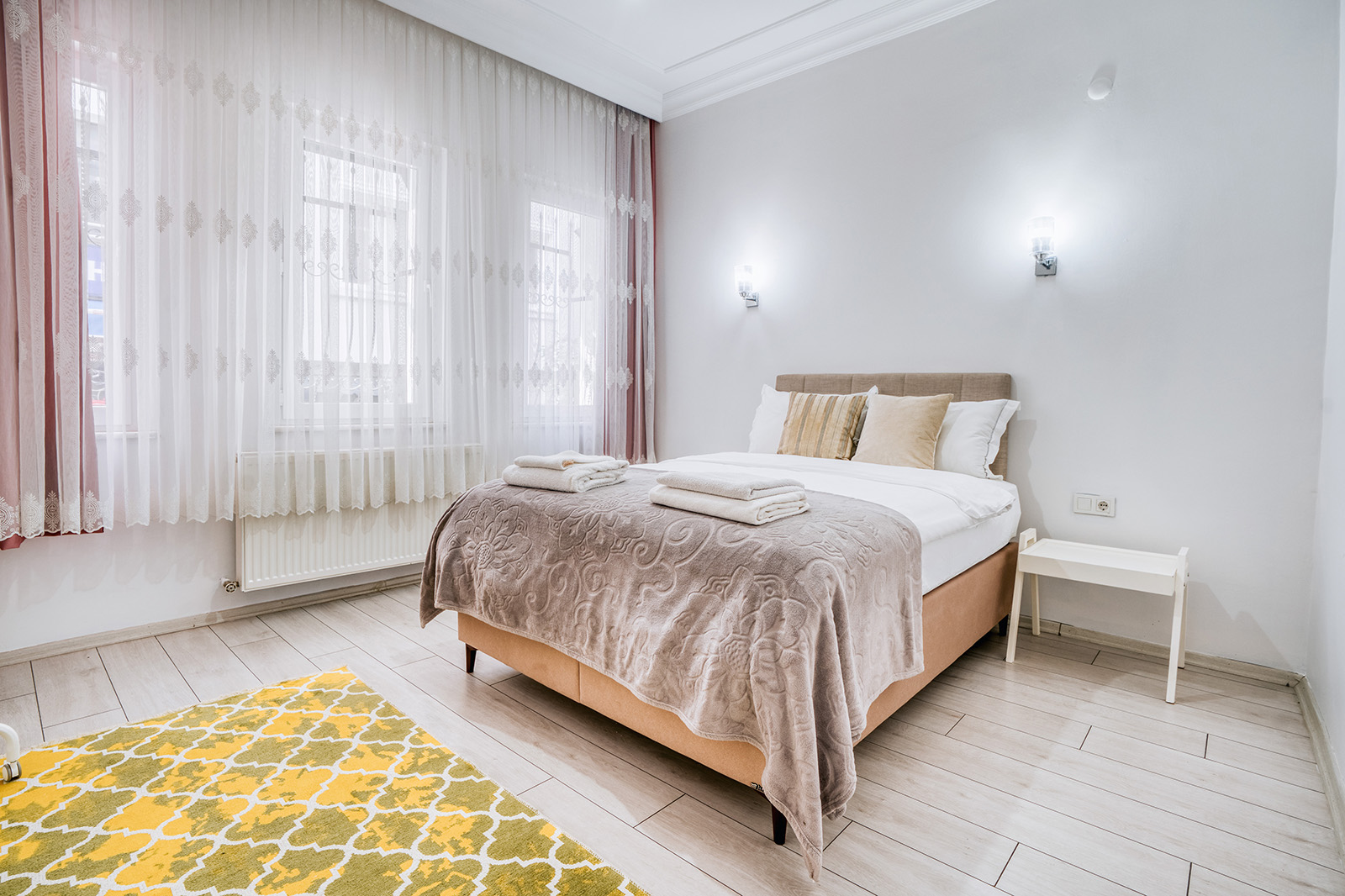 Hanlar Apart Giriş Kat Oda Resmi